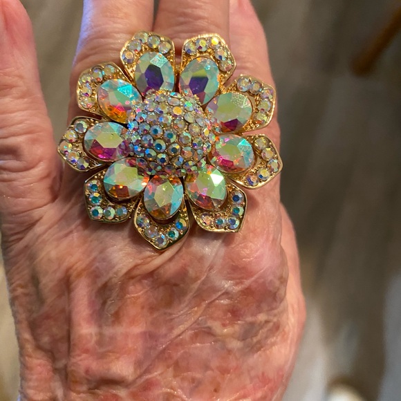 Aurora Borealis + Vintage White Swarovski Crystal Ring - Picture 14 of 14